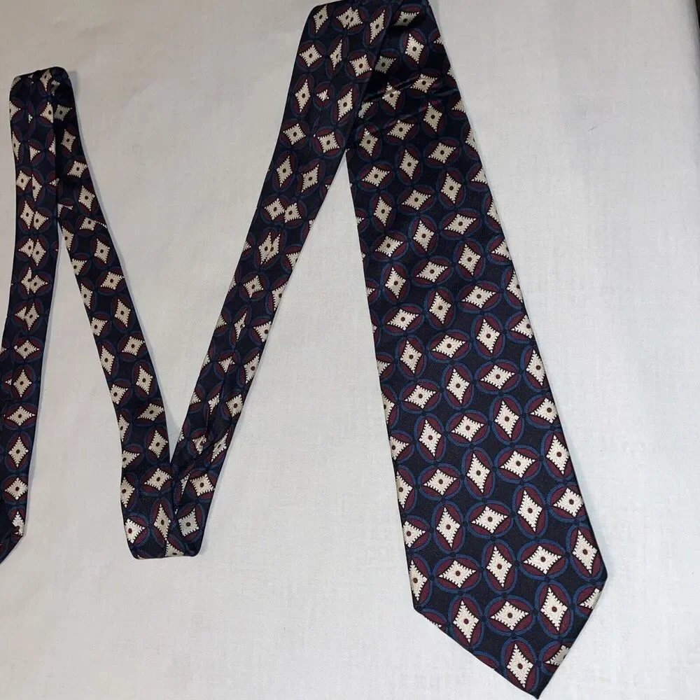 Brooks Brothers BFS Men’s Dress Tie Sz 57” Black Geometric Silk Business Formal